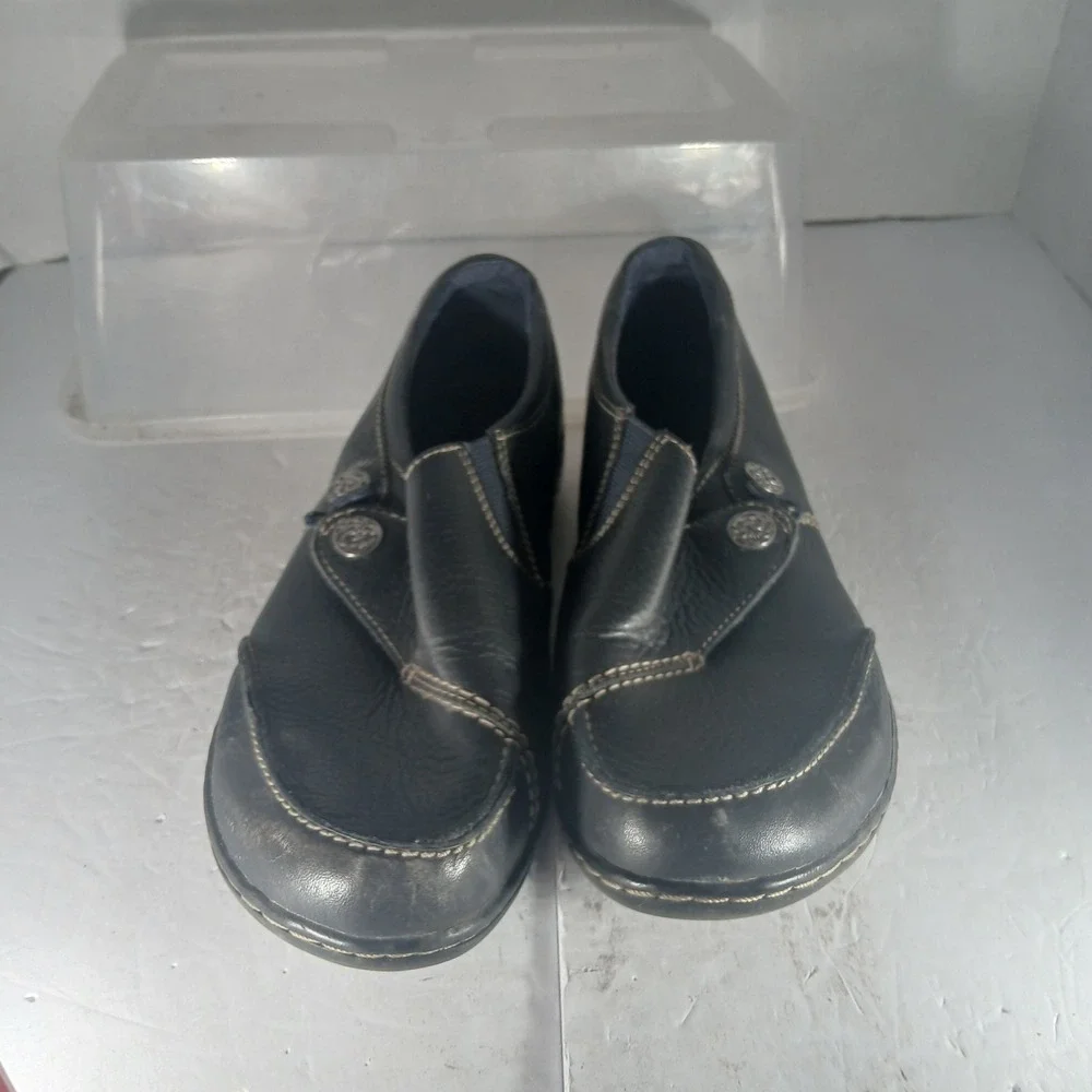 Clarks Loafers 9 Navy Blue Leather Button Accents Comfort Casual Office Slip On